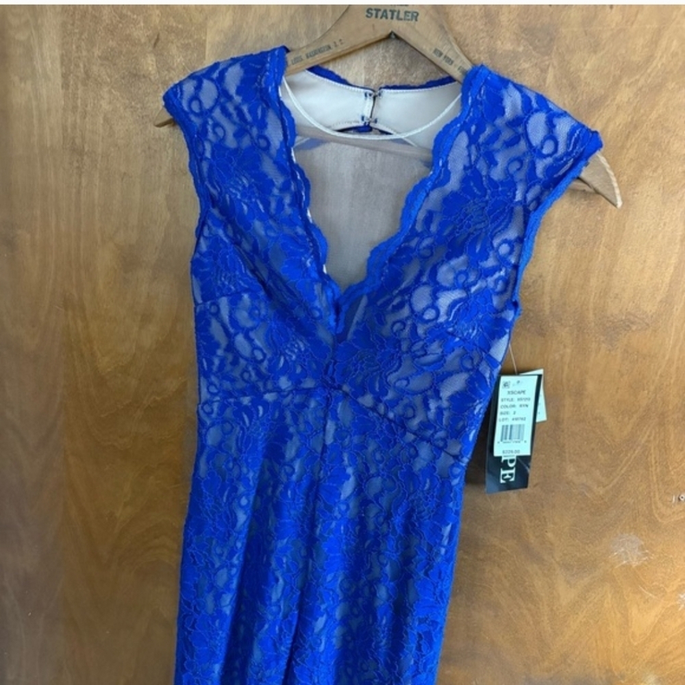 Elegant Blue Lace Evening Gown - Picture 6 of 13